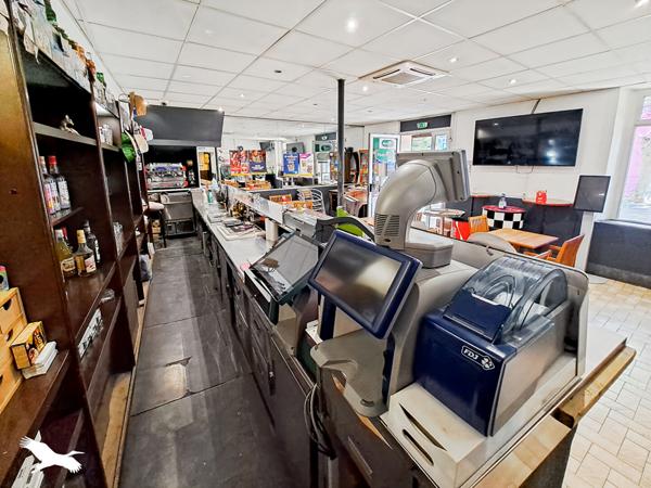 Local commercial à vendre |  Marseille 09 |  |