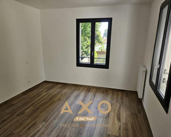 SAINT REMY - T3 - 77 M2 - 1 TERRASSE - BOX - 598 300 €