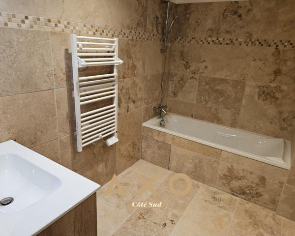 SAINT REMY - T3 - 77 M2 - 1 TERRASSE - BOX - 598 300 €