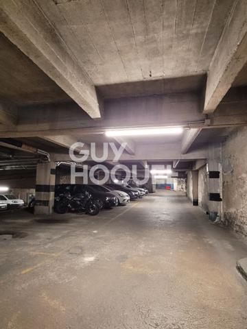 PARKINGS - PARIS 09
