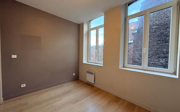 Appartement à louer    2 pièces •  Armentières