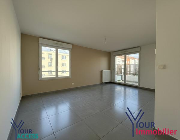 Appartement à vendre, 4 pièces - Décines-Charpieu 69150