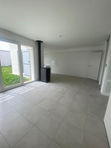 LES CHENES VERTS DOMPIERRE SUR MER – MAISON T5