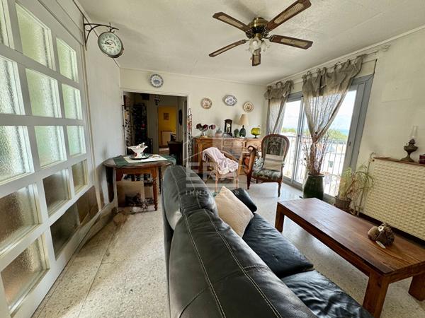 Appartement 2 pièces à vendre à Martigues - Dernier étage vue étang avec balcon et parking