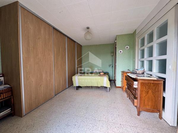 Appartement 2 pièces à vendre à Martigues - Dernier étage vue étang avec balcon et parking