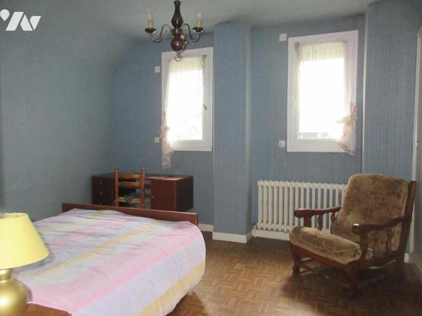 PROPRIETE RURALE MAISON 5 CHAMBRES + DEPENDANCES