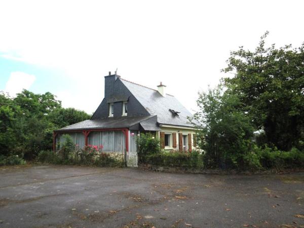 PROPRIETE RURALE MAISON 5 CHAMBRES + DEPENDANCES
