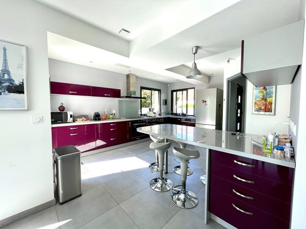 MAISON CONFLANS STE HONORINE - 6 PIÈCES - 150m² 680 000 € **  - Référence  7848