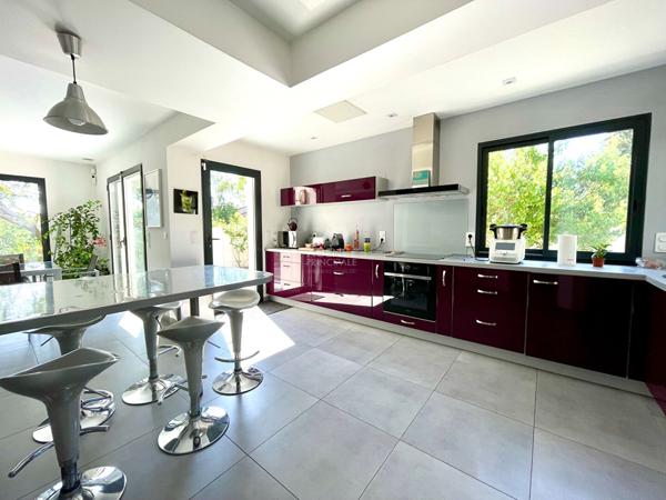 MAISON CONFLANS STE HONORINE - 6 PIÈCES - 150m² 680 000 € **  - Référence  7848