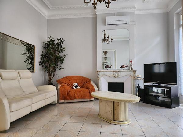A vendre appartement de T6  de 140m² à Marseille 13006 Secteur Castellane - Préfecture
