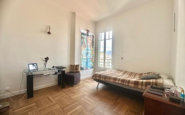 Appartement à vendre    2 pièces • 48,13 m2 Nice