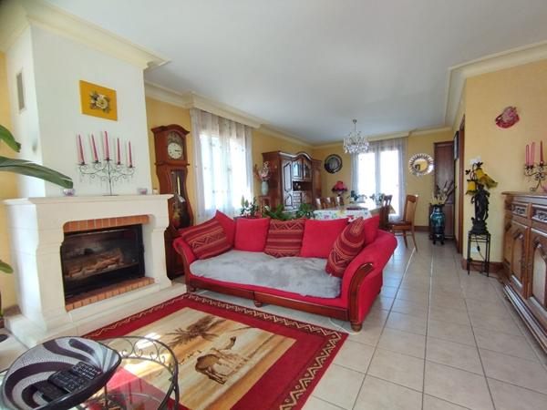 Maison 7 pièces à vendre Châtellerault - 86100 / Réf: 11769