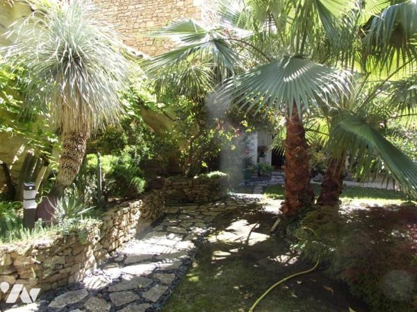 Centre-ville : 2 maisons de caractère avec jardin