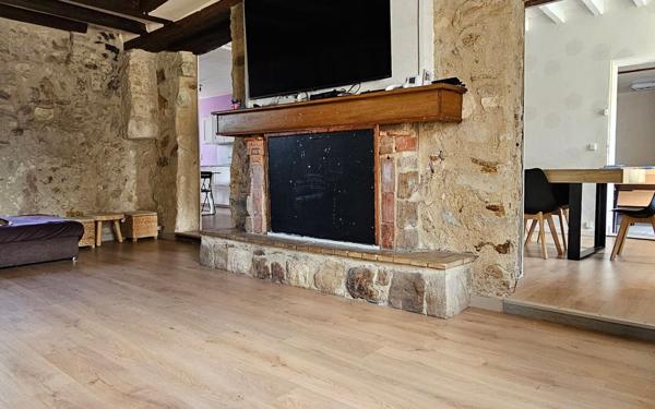 Maison à vendre    11 pièces •  Villers-sur-Fère