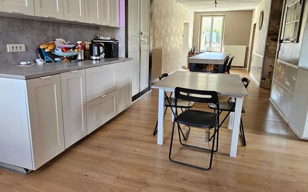 Maison à vendre    11 pièces •  Villers-sur-Fère