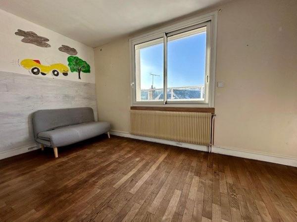 Maison à Saint-Calais, 72120 - 5 pièces 115m²