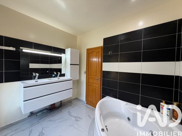 Maison à vendre 7 pièces 180 m² Charny Orée de Puisaye