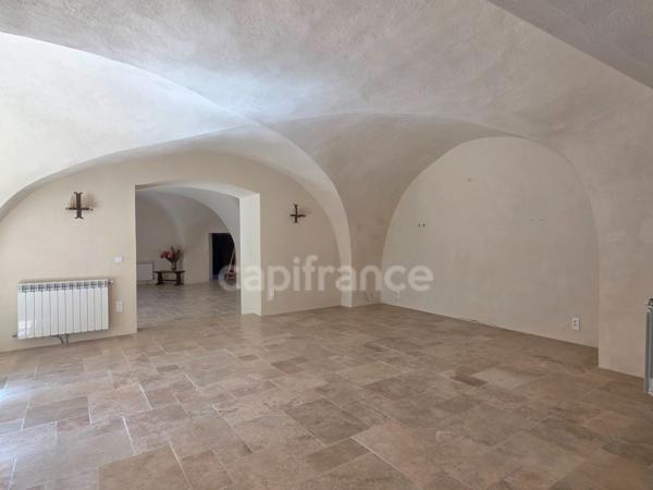 Prestigieuse demeure à vendre au coeur de la Drôme.