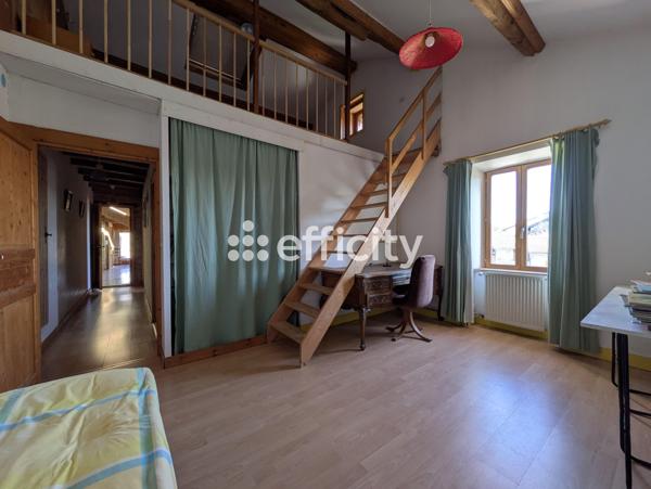 Maison 10 pièces - 374 m² Bien prestige