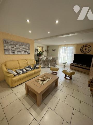 Pavillon indépendant sur 3400m2 de jardin clos arboré.