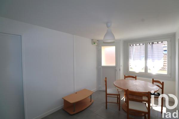 Location appartement 2 pièces 30 m² Saint-Ay