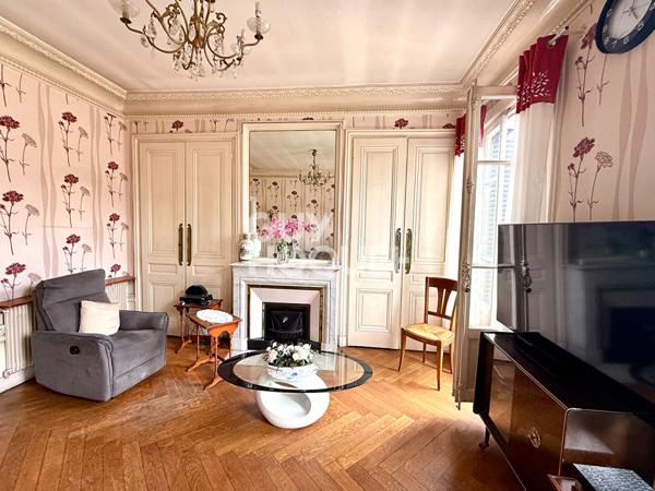 Appartement 3 pièces 66 m² avec balcon filant Lyon 1er