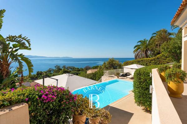 Ajaccio, Villa 5 Chambres -  277 m² à vendre