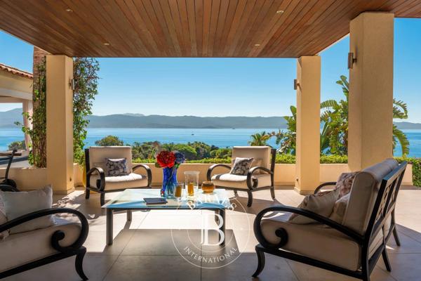 Ajaccio, Villa 5 Chambres -  277 m² à vendre