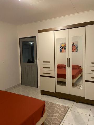 APPART T2 MEUBLE CVILLE CAYENNE 850€