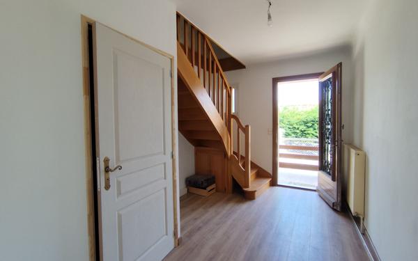 Maison à vendre    4 pièces • 119 m2 La Boisse