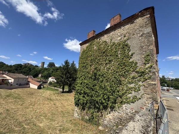 Maison à vendre |  Châlus |  6 pièces | 180 m²