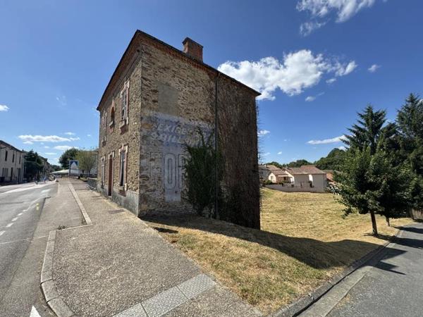 Maison à vendre |  Châlus |  6 pièces | 180 m²