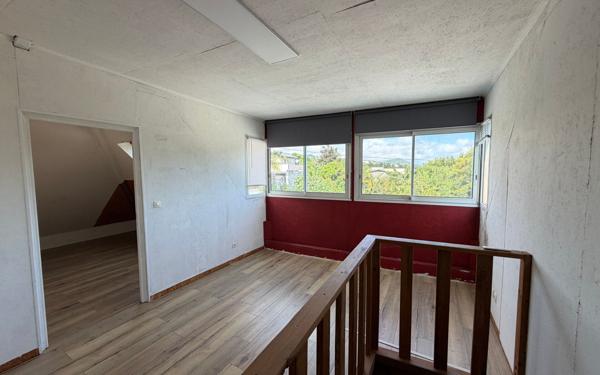 Maison à vendre    4 pièces •  Saint-Pierre