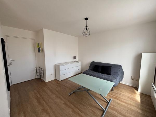 STUDIO MEUBLE - 23 M² - RUE DE LA LIBERTE