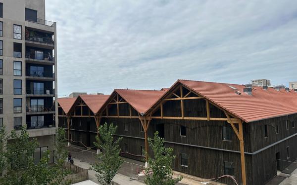 Stationnement à louer