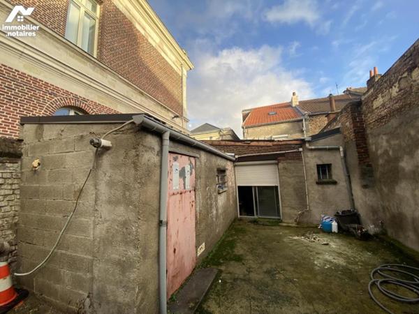 Immeuble local commercial