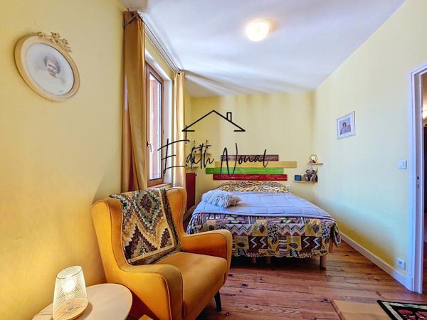 Millau (12100) APPARTEMENT T4 DE 136 M² AU DERNIER ETAGE - POSSIBILITE DE GARAGE