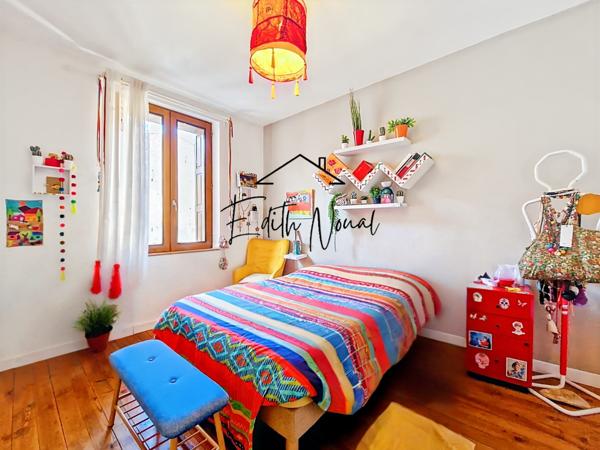 Millau (12100) APPARTEMENT T4 DE 136 M² AU DERNIER ETAGE - POSSIBILITE DE GARAGE