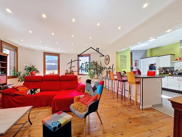 Millau (12100) APPARTEMENT T4 DE 136 M² AU DERNIER ETAGE - POSSIBILITE DE GARAGE