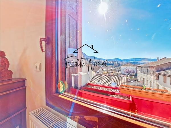 Millau (12100) APPARTEMENT T4 DE 136 M² AU DERNIER ETAGE - POSSIBILITE DE GARAGE