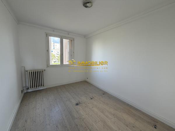 APPARTEMENT TYPE 4 : PARC FLEURI