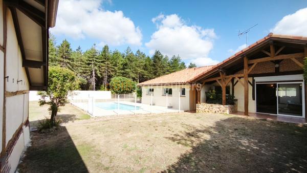 Vente
                Maison117 m² - 5 Pièces -
                    MONT DE MARSAN (40000)