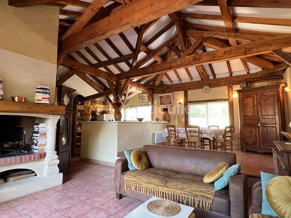Vente
                Maison117 m² - 5 Pièces -
                    MONT DE MARSAN (40000)