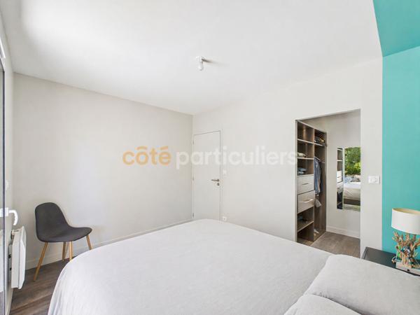 Vente
                Maison126,76 m² - 6 Pièces -
                    LES MATHES (17570)
