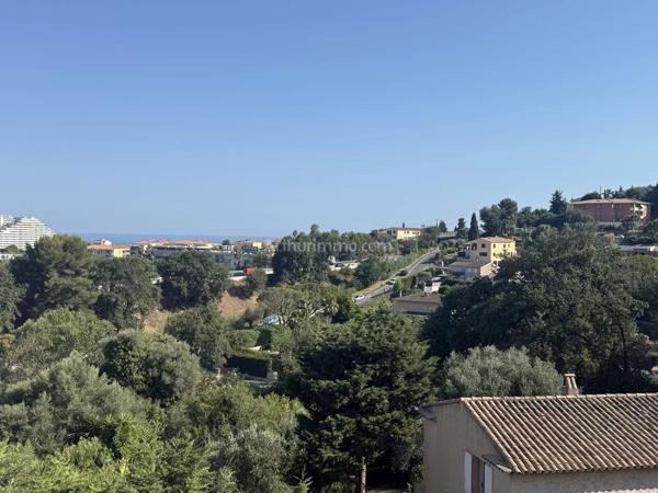 Location                                                      Appartement
                        
                     2 pièces                      33 m2                     à Villeneuve-Loubet