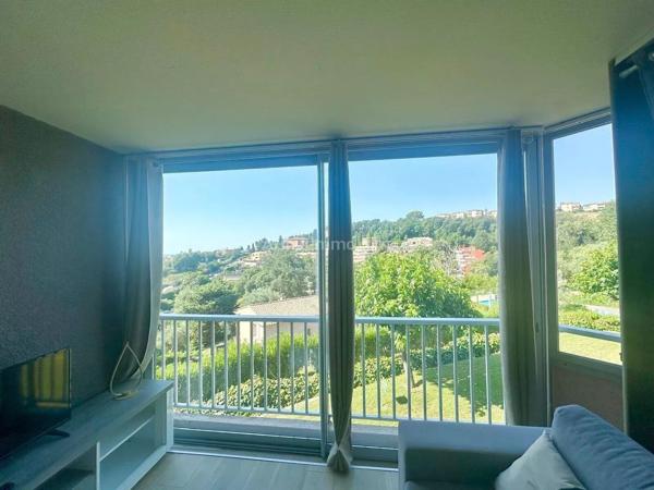 Location                                                      Appartement
                        
                     2 pièces                      33 m2                     à Villeneuve-Loubet
