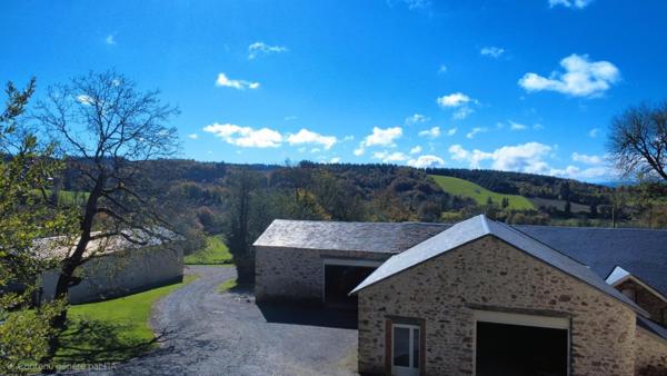 Propriété d’exception avec deux habitations et dépendances