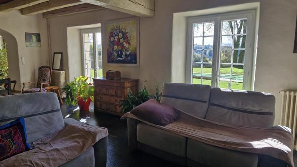 Propriété d’exception avec deux habitations et dépendances