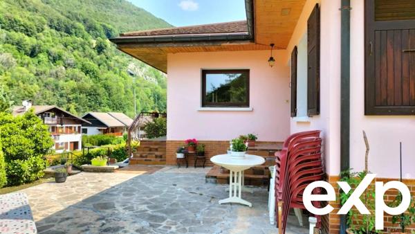 MAISON SITUEE A CHEZERY FORENS