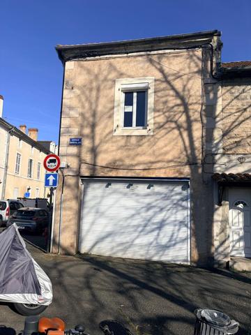 À vendre - Immeuble 176 m² situé à Périgueux (24000)